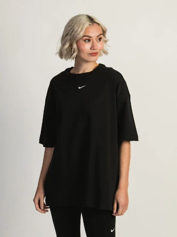 NIKE NK SPORTSWEAR ESSENTIALS T-SHIRT-- Fitted T-Shirt Seamless Stretchy