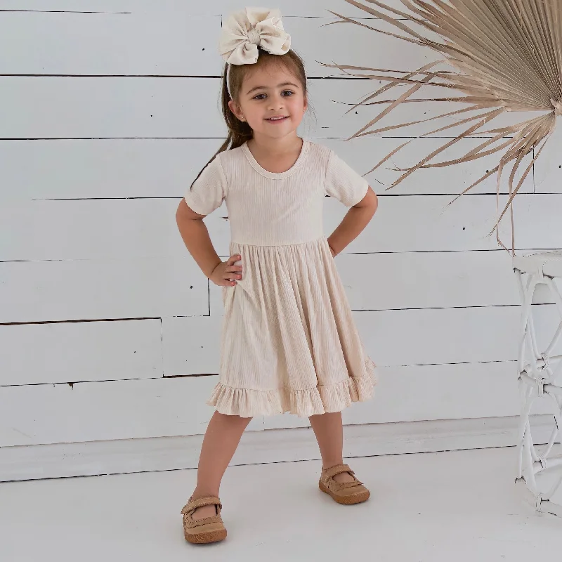 OAT RIB DREAM RUFFLE DRESS Square Neckline Feminine