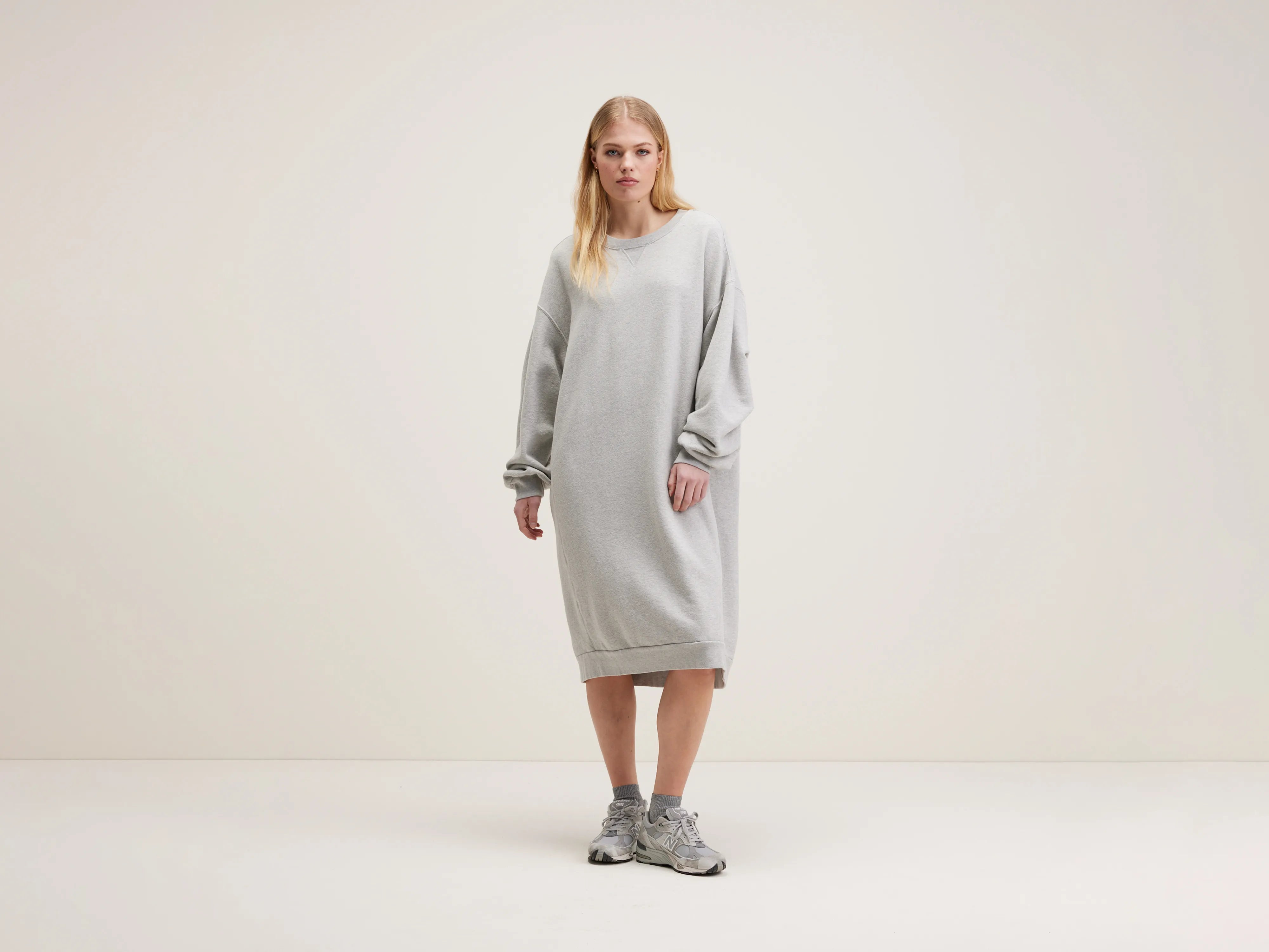 Vrizzie sweatshirt dress (242 / W / H. GREY) Hoodie with Logo Branding Identity