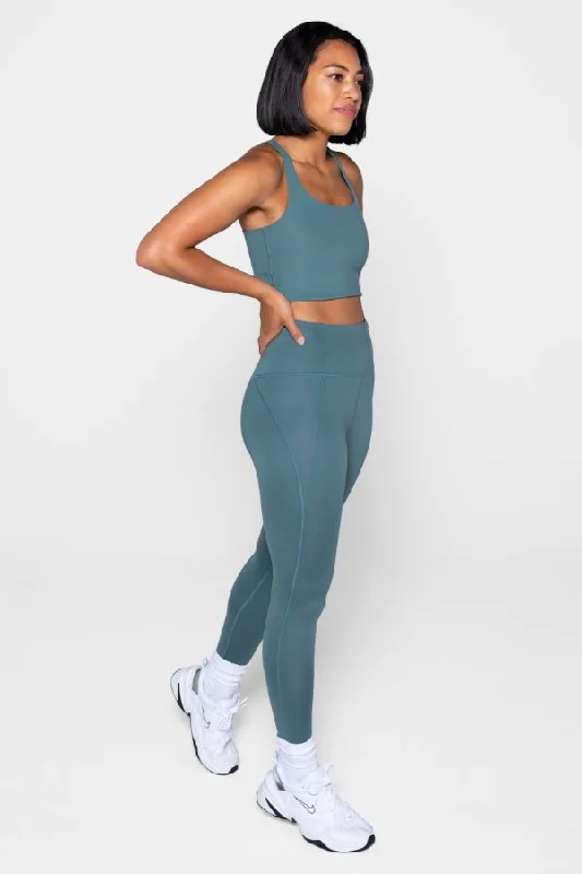 GIRLFRIEND COLLECTIVE // COMPRESSIVE HIGH RISE LEGGING - JADE Elegant Stretchy Faux Leather Leggings GIRLFRIEND COLLECTIVE // COMPRESSIVE HIGH RISE LEGGING - JADE Elegant Stretchy Faux Leather Leggings
