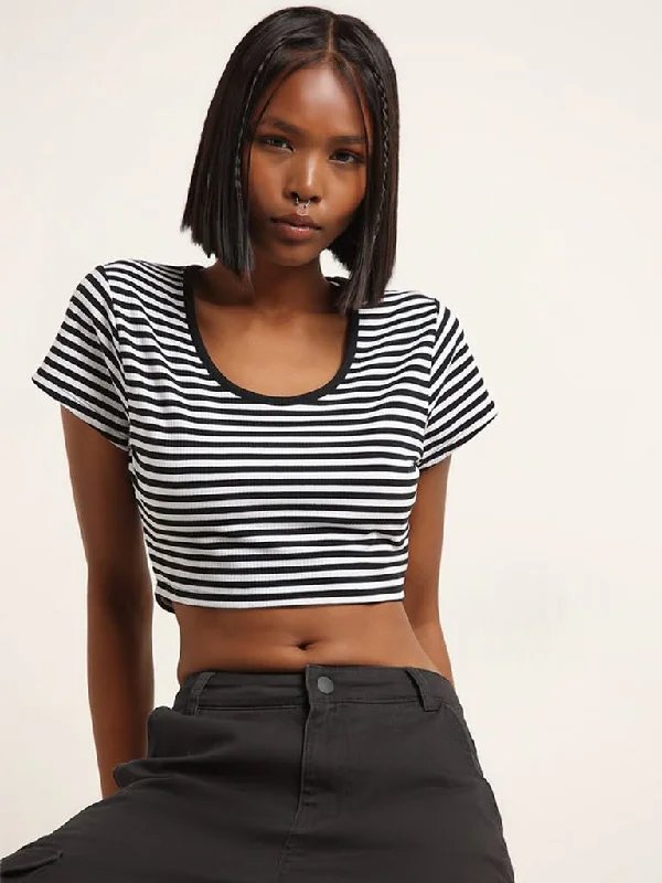 Nuon Black & White Striped Crop Top Houndstooth Herringbone Solid