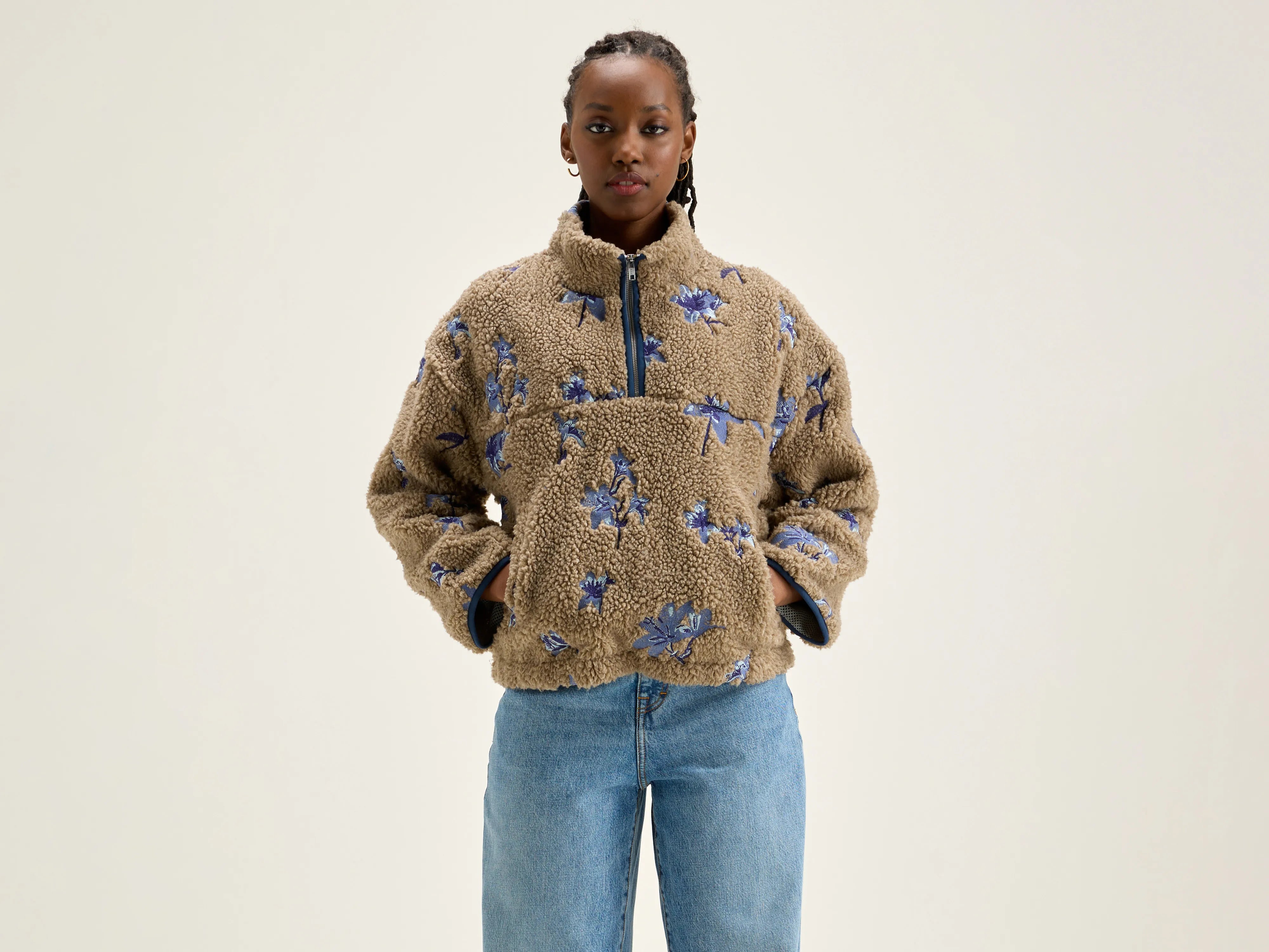 Nilou teddy sweatshirt (242 / W / COMBO B) Hoodie with Contrast Stitching Detailed Premium Nilou teddy sweatshirt (242 / W / COMBO B) Hoodie with Contrast Stitching Detailed Premium