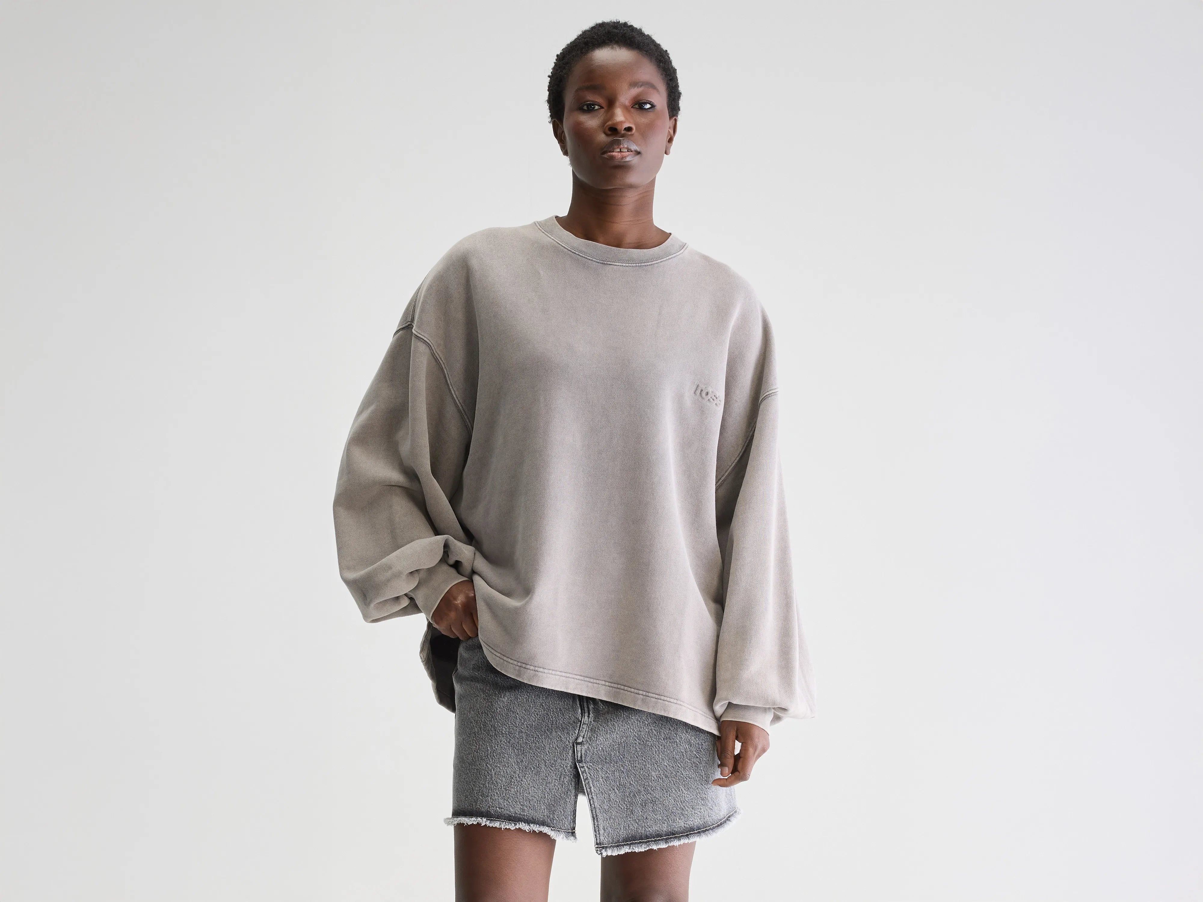 Fave crewneck sweatshirt (251 / W / DEEP GREY) Hoodie with Applique Textured Unique