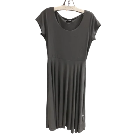 Dress Casual Midi By Tahari By Arthur Levine In Leopard Print, Size: S Trendy Fit-and-Flare Midi Dress Dress Casual Midi By Tahari By Arthur Levine In Leopard Print, Size: S Trendy Fit-and-Flare Midi Dress